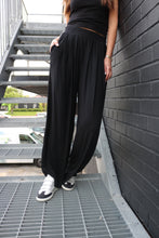 Load image into Gallery viewer, Jersey Wide Leg Pant
